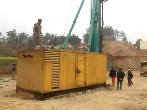 大茂镇如何判断水冷式机油散热器密封件是否需要更换？